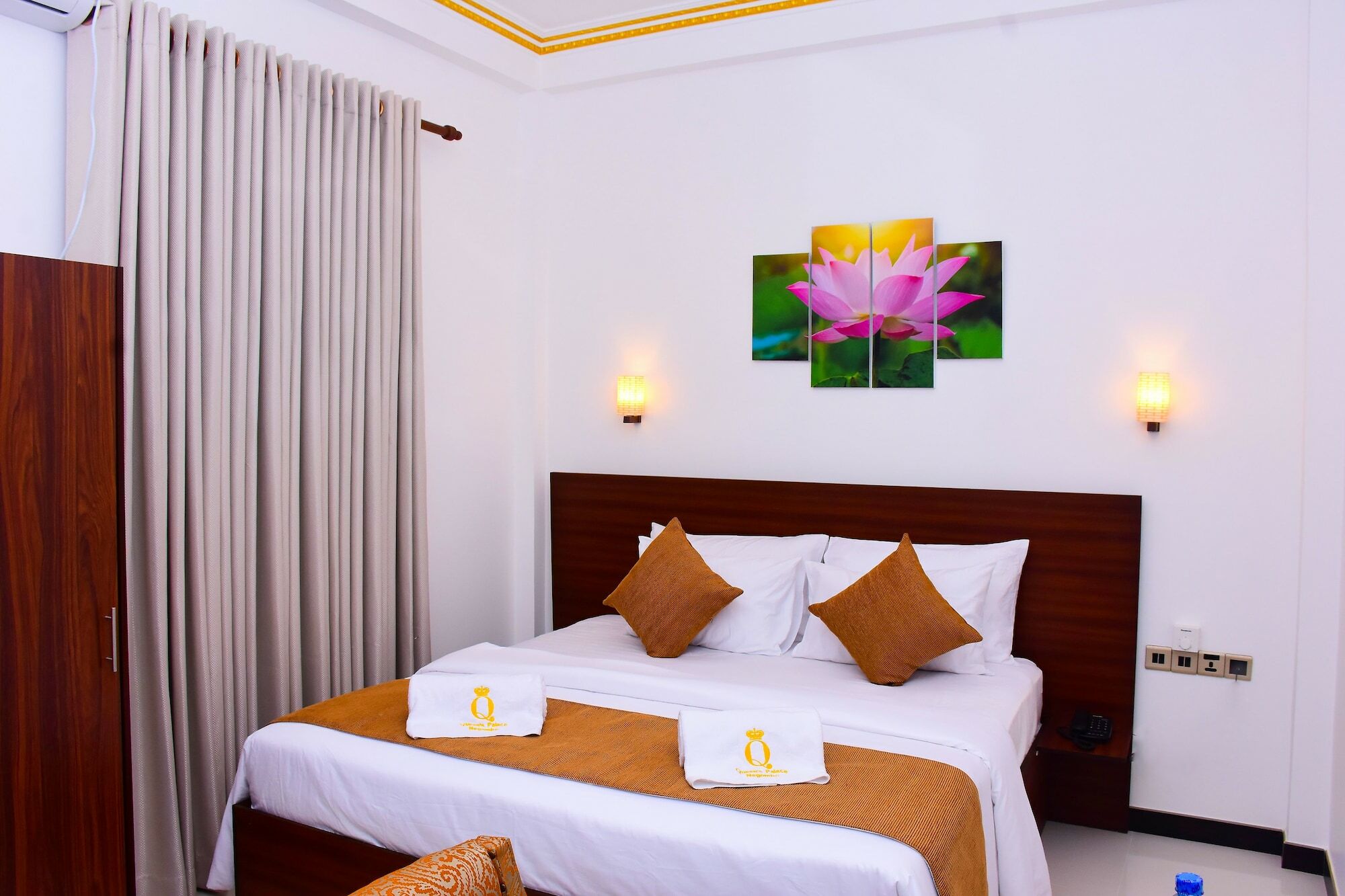 Negombo New Queen'S Palace Eksteriør billede